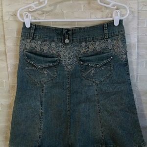 ⭐Rewind jean skirt lace embellished stretchy 3